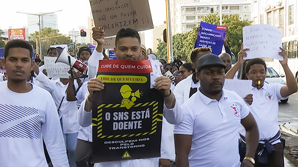 Solidariedade com os médicos em Moçambique